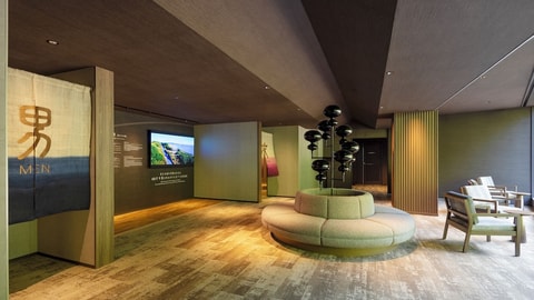 Lobby lounge
