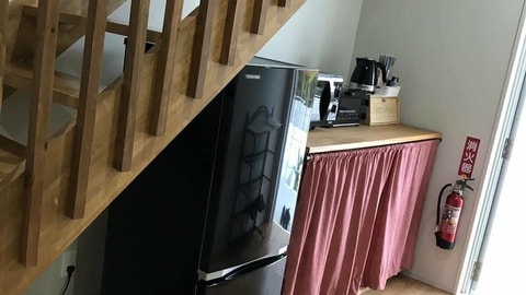 Mini-refrigerator