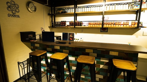 Lobby lounge