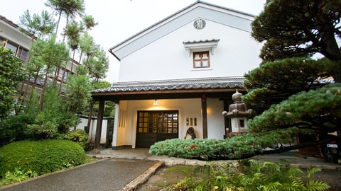 Primary image