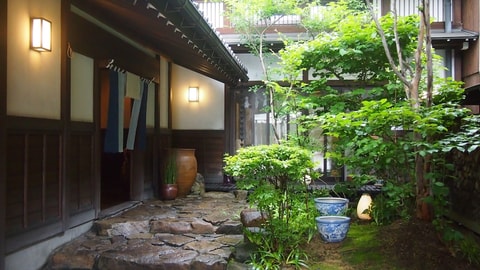 Primary image