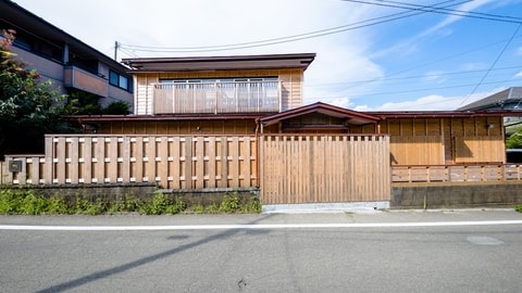 Primary image