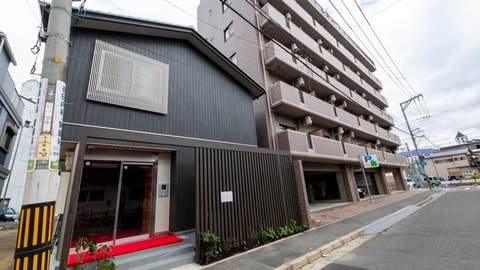 Primary image