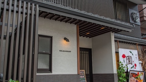 Primary image