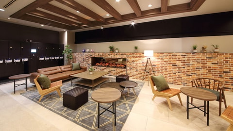 Lobby lounge