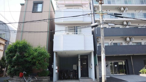 Primary image