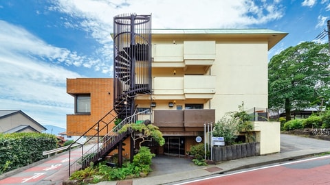 Primary image