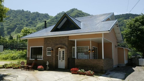 Primary image