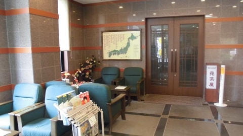 Lobby sitting area