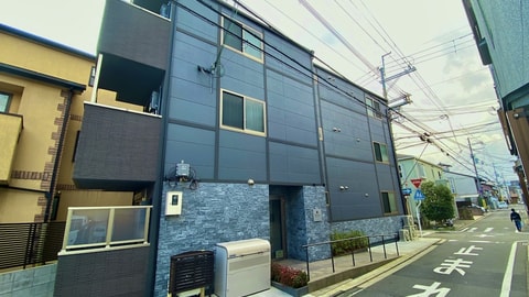 Primary image