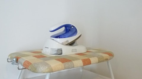 Iron/ironing board