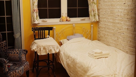 Primary image