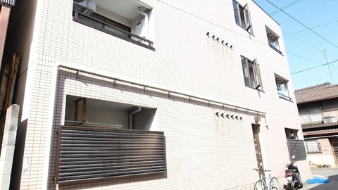 Primary image