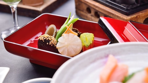 餐饮