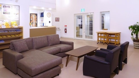 Lobby lounge