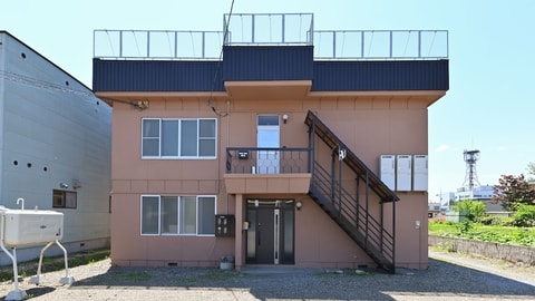 Primary image