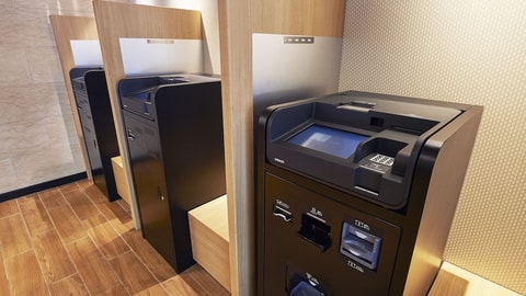 Check-in/check-out kiosk