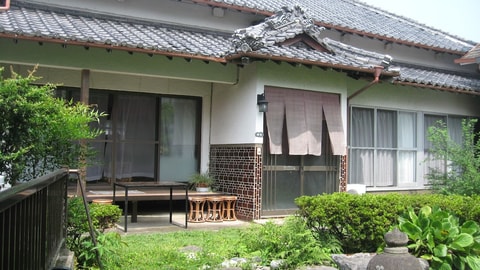 Primary image