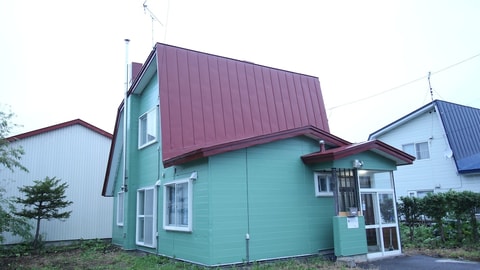 Primary image