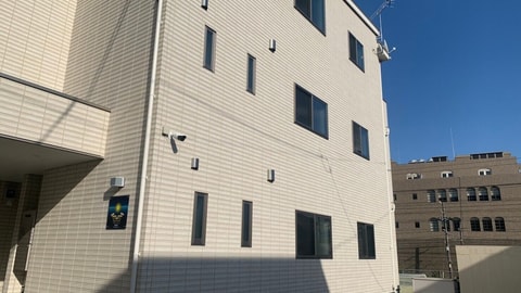 Primary image