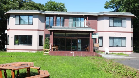 Primary image