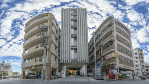Primary image