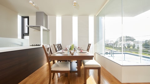 In-room dining