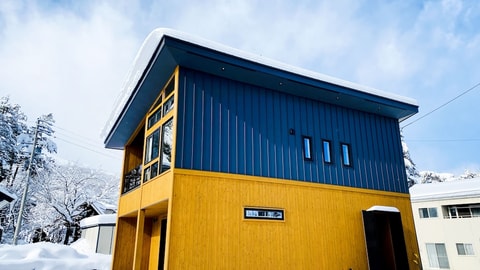 Primary image