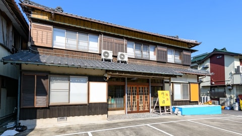 Primary image