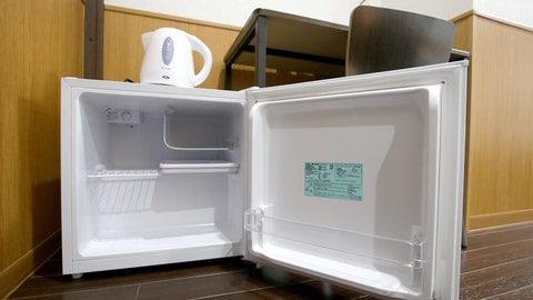 Mini-refrigerator