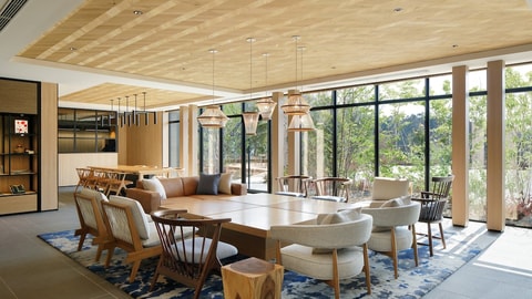 Lobby lounge