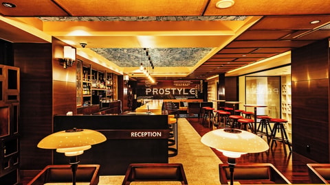 前台