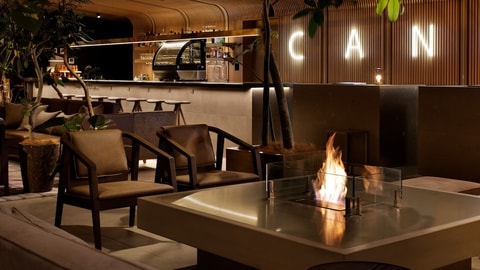 Lobby lounge