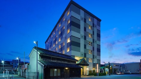Primary image