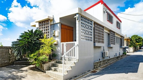 Primary image