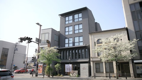 Primary image