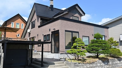 Primary image