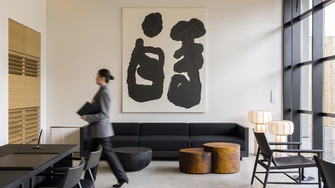 前台