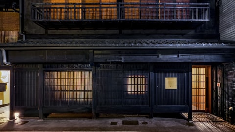 Primary image