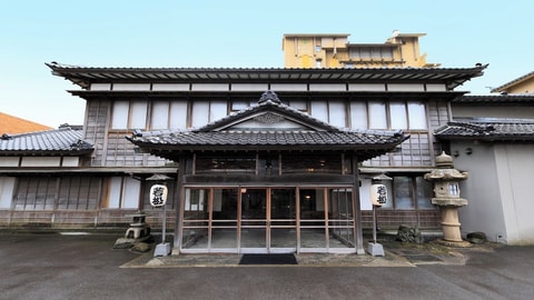 Primary image