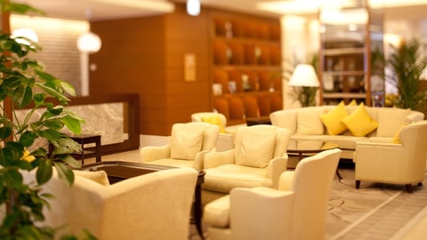 Check-in/check-out kiosk