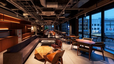Lobby lounge