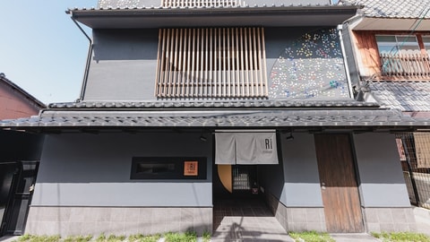 Primary image