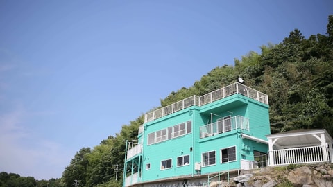 Primary image