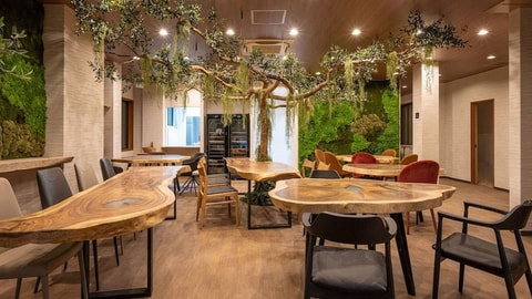 Lobby lounge