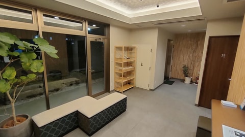 前台