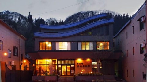 Primary image