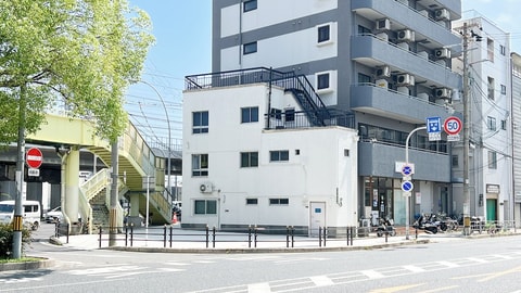 Primary image