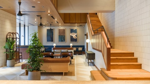 Lobby lounge