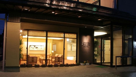 Primary image